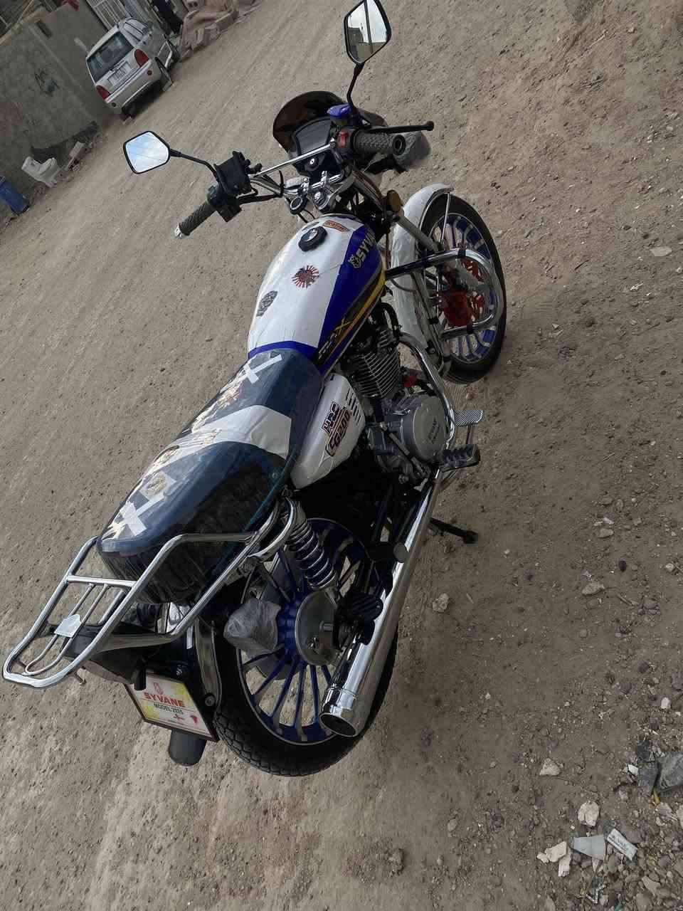 السلام عليكم ورحمة الله وبركاته.
دراجه أيراني سيفان محرك 200cc❤️‍🔥
موديل 25
دراجه مبين نضافته ب صوره 
كلشي شغال بيه دبل بصمه 
لايت عالي ناصي. ورماش
اخت زيرو  
السعر830 بيه مجال بسيط للشراي 
هـ/ ***********
رجائن لموشراي ليتصل فضلا🫶🏻
