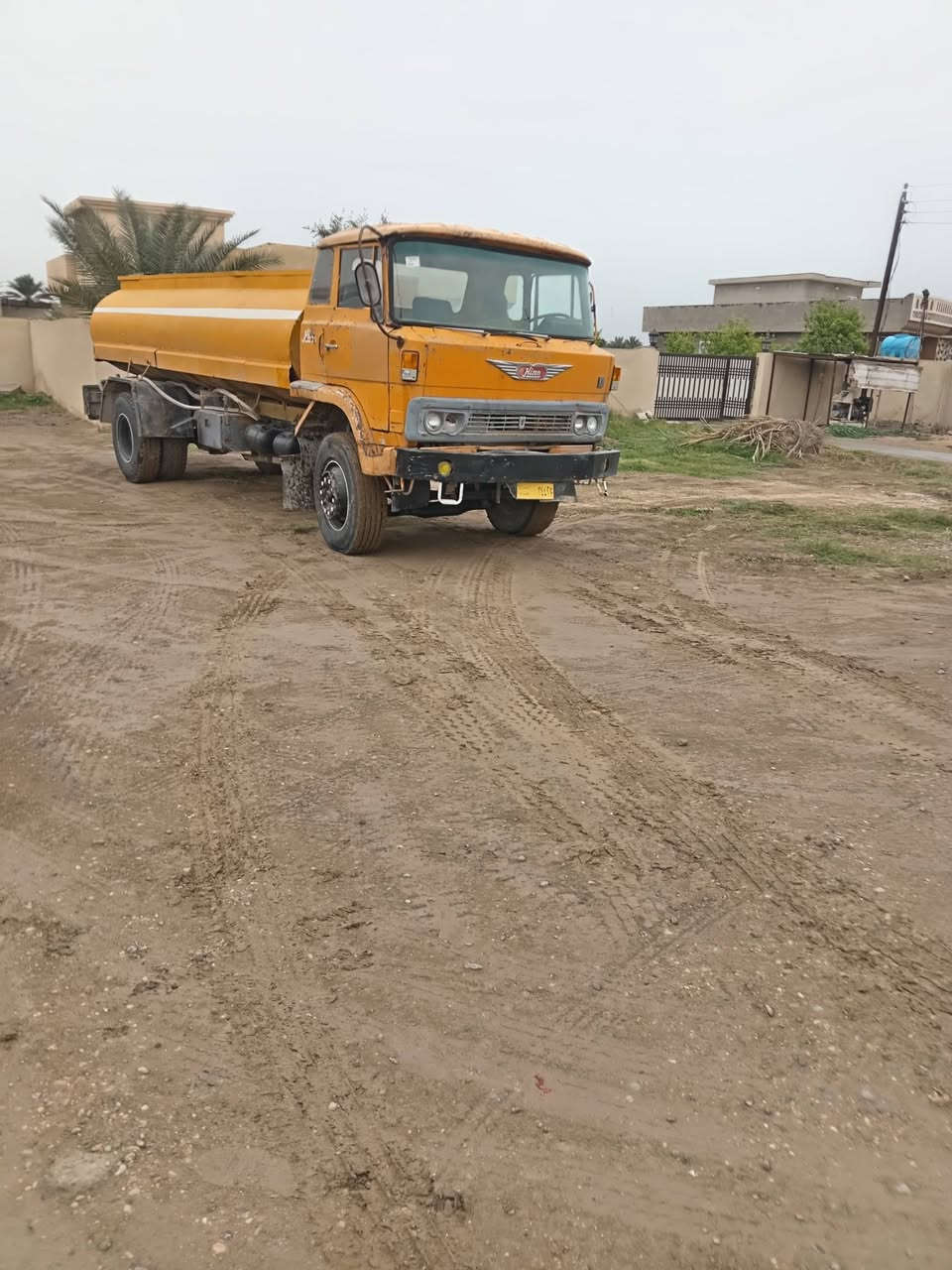 سلام عليكم
اللبيع هينو دنكر ماء موديل 82 رقم بغداد الحموله 14 طن 

السعر 12 مليون وبي مجال تصل ودالل ‏‪***********‬‏
