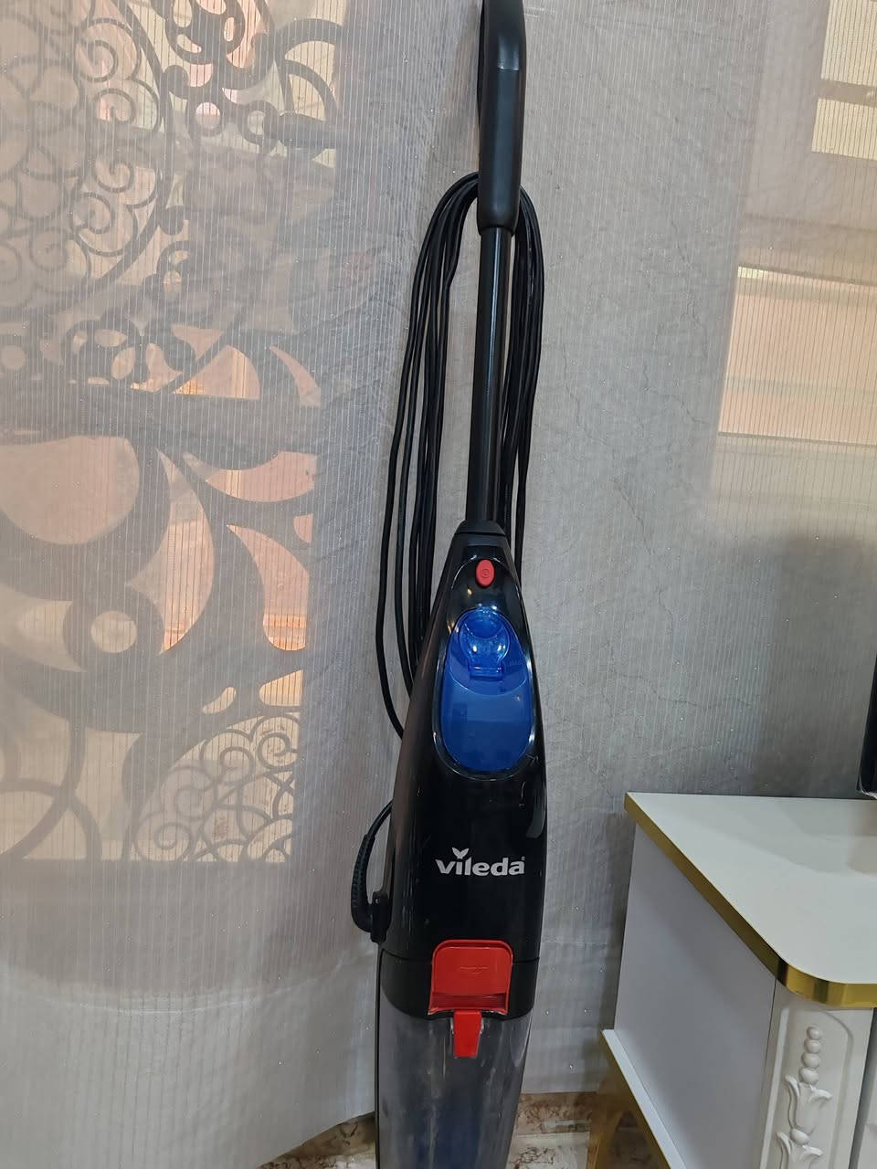 للبيع مكنسة Vileda JetClean الأصلية
✅ تكنس وتغسل الأرضية بنفس الوقت
✅ مناسبة للسيراميك والرخام والأرضيات الصلبة
✅ خزان ماء للتنظيف وجمع الأوساخ
✅ سهلة الاستخدام والتنظيف
✅ سلك كهربائي طويل
✅ حالة ممتازة جداً ونظيفة
✅ لا يوجد أي عطل أو كسر، تعمل 100%
سبب البيع: السفر
سعر الشراء: 190 دولار
سعر البيع: 115,000 دينار عراقي فقط
للمهتمين التواصل على الخاص. السعر مناسب جداً مقارنة بحالتها الممتازة


**إذا كنت صاحب هذا الإعلان وتريد حذفه لأي سبب، رجاءا أرسل رسالة إلى الدعم الفني**