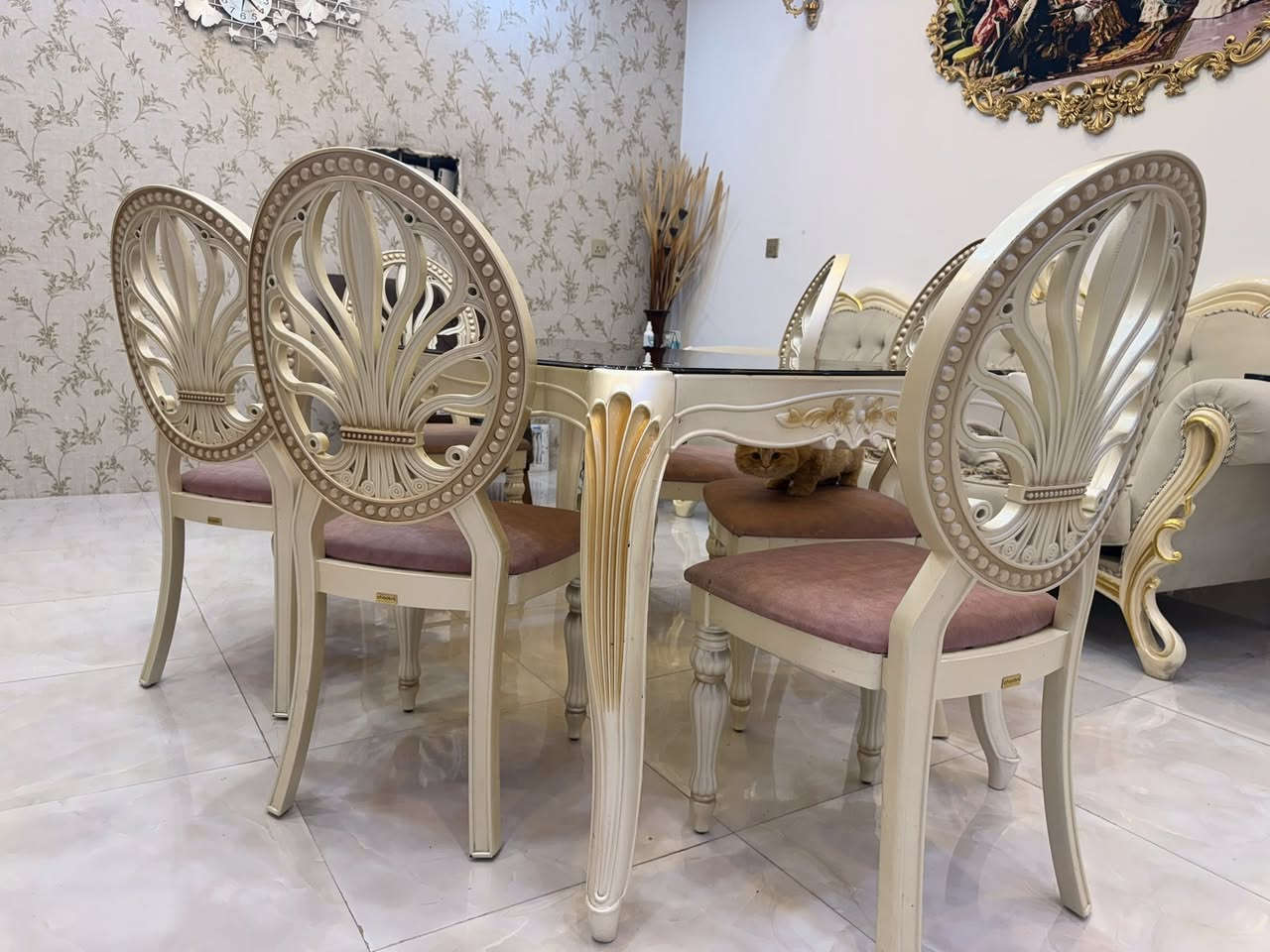 السلام عليكم. ميز. طعام.  ست نفرات.  جديد كلش. ما بي. كسر. او. شخط شرط.  سعره قفل.  ب 420 الف.  قفل.   ما عندي توصيل.     مكاني أربيل منطقة هولير نوي.     اربيل الجديده.   للتواصل. الشراي فقط. ***********
