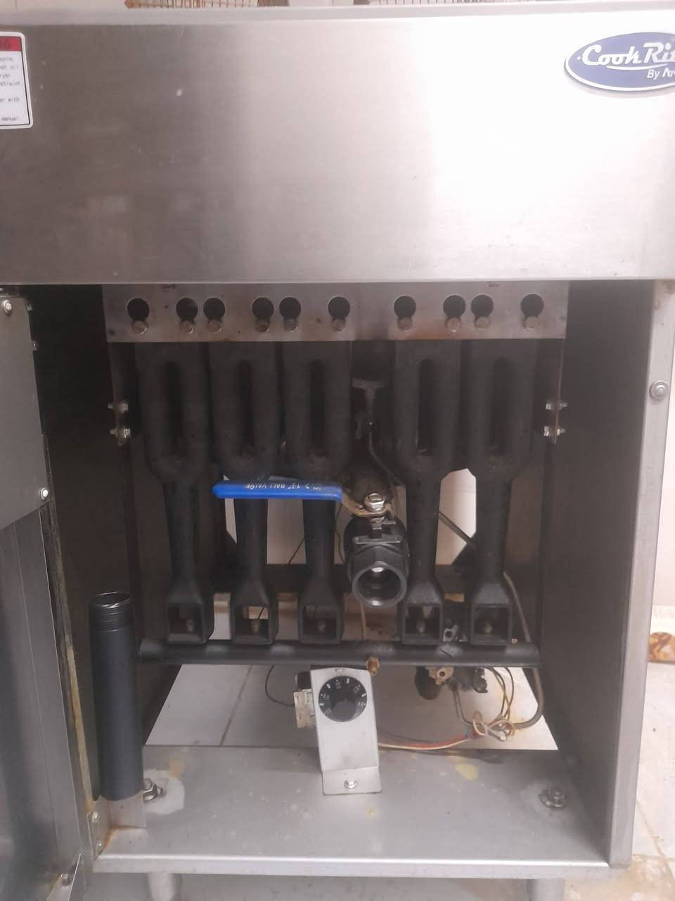 قلاية ٥ مدافع للبيع السعر ٨٠٠ الف عنواني بغداد للاستفسار ***********
