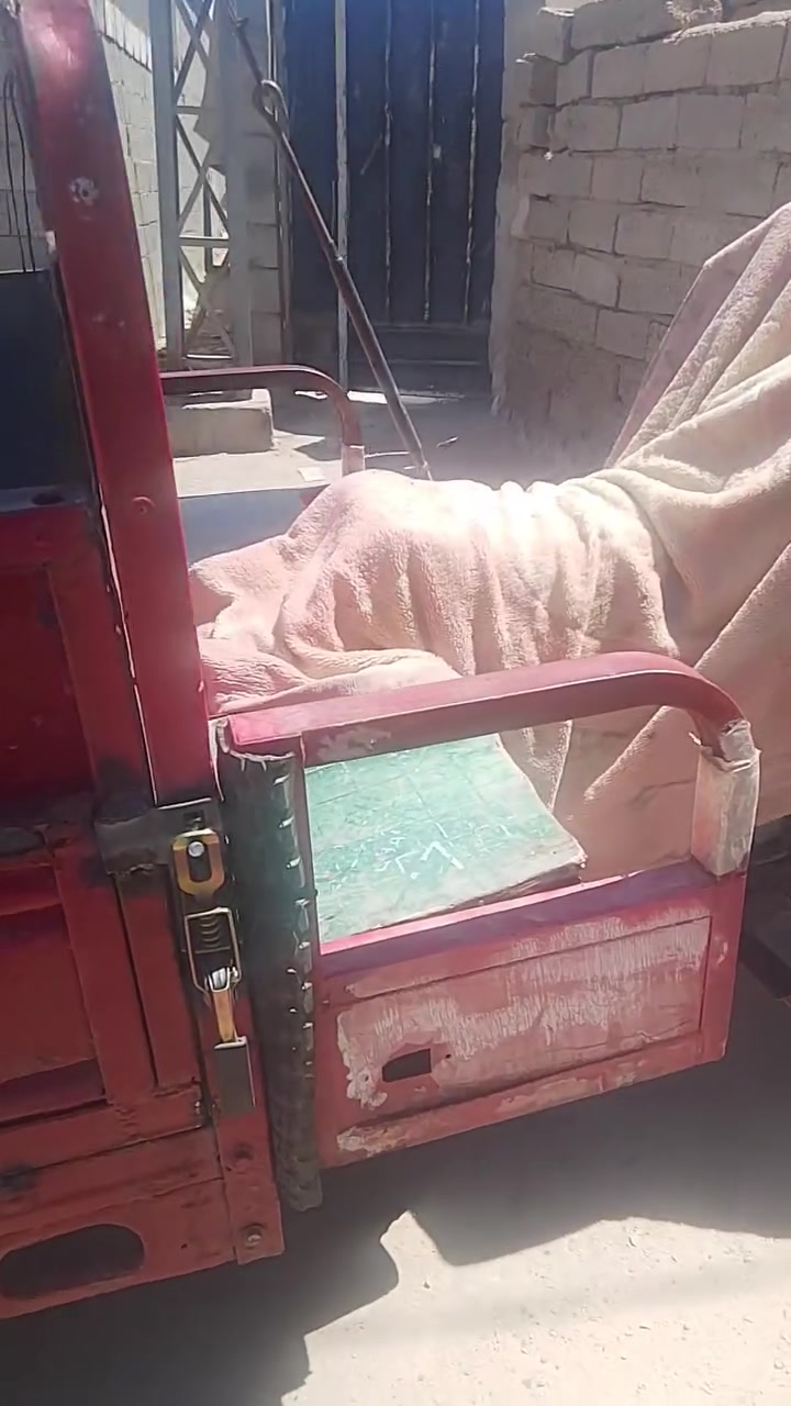 موديل18 جاهزه من كلشي محرك صارله شهرين من شاده كصر باكيت وترايها وين مايعجيك 1700 وبيها مجال ***********ميسان بس الواتساب شغال او مراوس بجمره حسب القناعه
