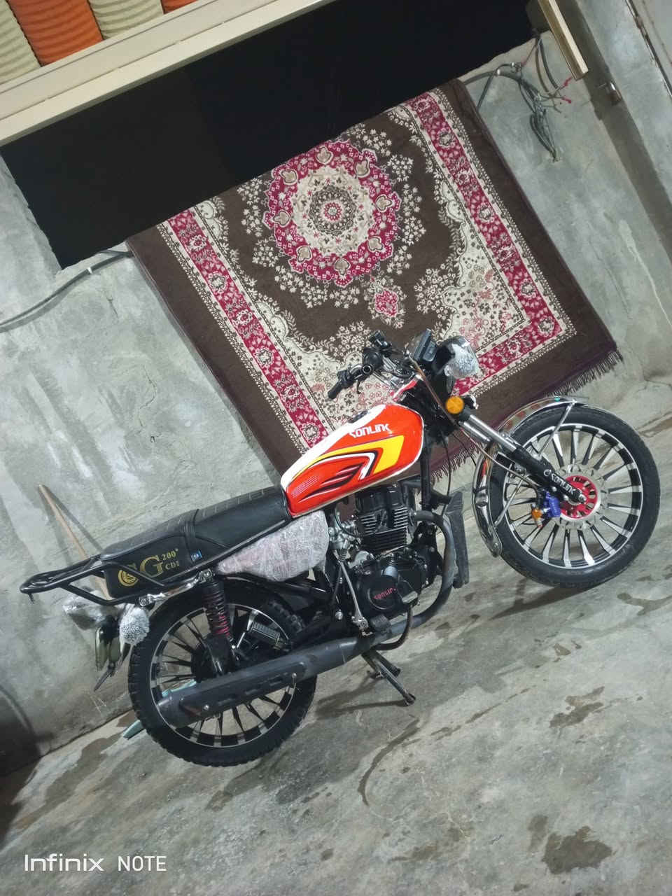 دراجه سيفان موديل 2025دراجه مكينه ضاغطه وزنجيل مكفوله اي نقص مابيها الاستفسار تصل على الرقم(***********)سعرها750وبيها مجال مكاني قضاء الخالص ناحية هبهب
