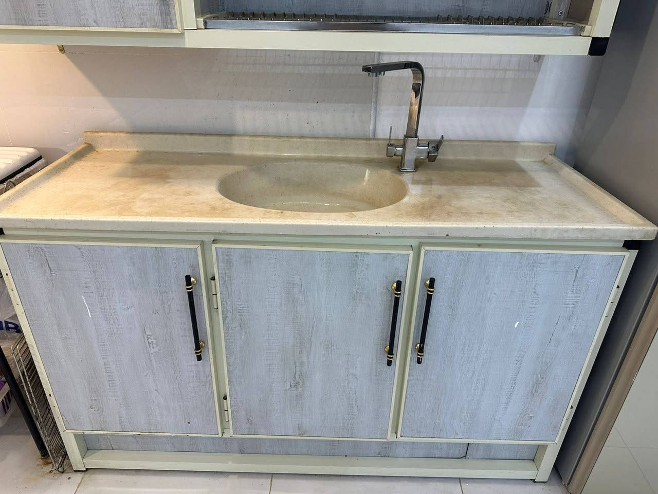 للبيع " كاونتر + ملحق / ألمنيوم درجة اولى - متر ونصف .. نظيف جدا
للبيع " كاونتر + ملحق / ألمنيوم درجة اولى - متر ونصف .. نظيف جدا 
السعر 275 ألف   بغداد ~ كفاءات السيدية
( *********** )
