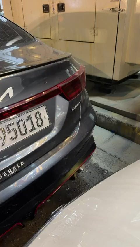 السلام عليكم
كيا فورتي.     2023

فول فول مواصفات  GT 
محرك 1600
السياره مصبوغه عام بدون حادث 
ماشيه. 50 الف
السعر 115 بيها مجال قليل
***********.   ***********
