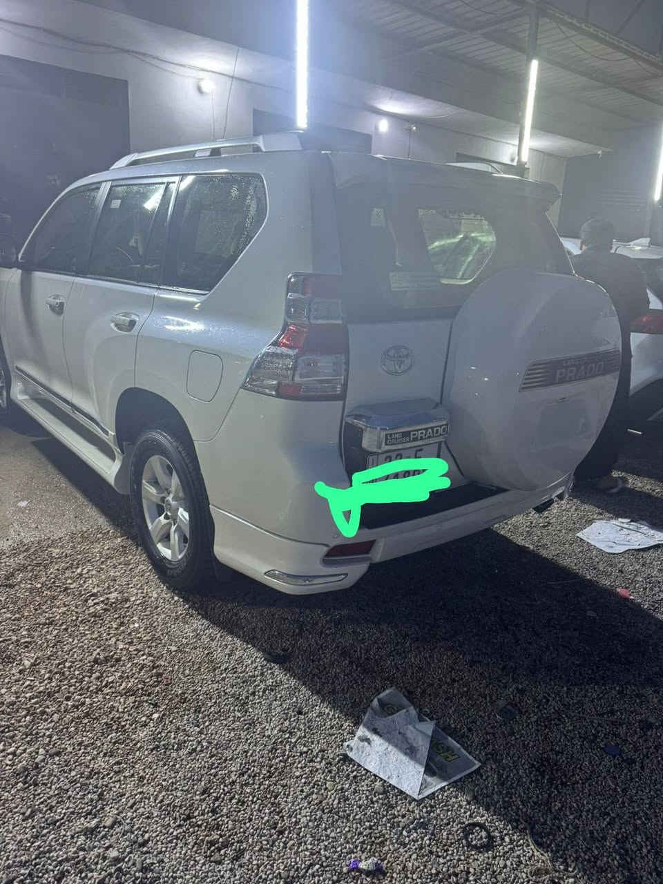 2017 فول مواصفات من شركة ساس
كشن كهربائي تبريد 3قطع 
6سلندر
ماشية 56000 الف كيلو متر 
بزاز امامي للاستفسار والتواصل على الرقم 
*********** أربيل, العراق
