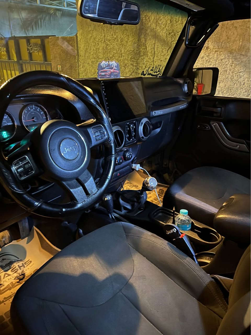 للبيع او مراوس بصالون  جيب رانكلر 2016 كير عادي رقم سليمانية تحويل راعيها بالبصرة حادث قطعه وحده جاملغ فقط والبنيد مغلف يحتاج صبغ ايرباك ضارب ومرجع سستم لونه رايح جاهزه كير محرك اكسلات دبلات فور ويل كهربائيات نوزلات وبلكات جدد حساسات كلهن مبدلهن ولا كلوب شغال صرفها كلش ممتاز تبريد شغال السعر 175 وبيها مجال ***********
*********** البصرة, العراق
