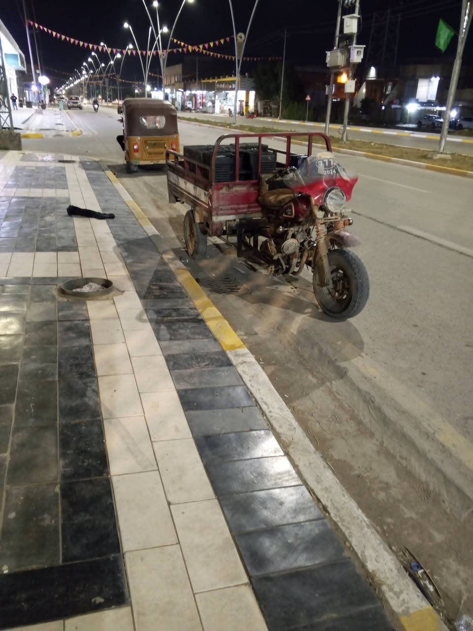 سنويه رقم ابيض شاصي مال البدي 3مالم تعمير بيدي وليس بيد أي شخص تعمير شركه السعر على الرقم الاتصال ***********
***********
