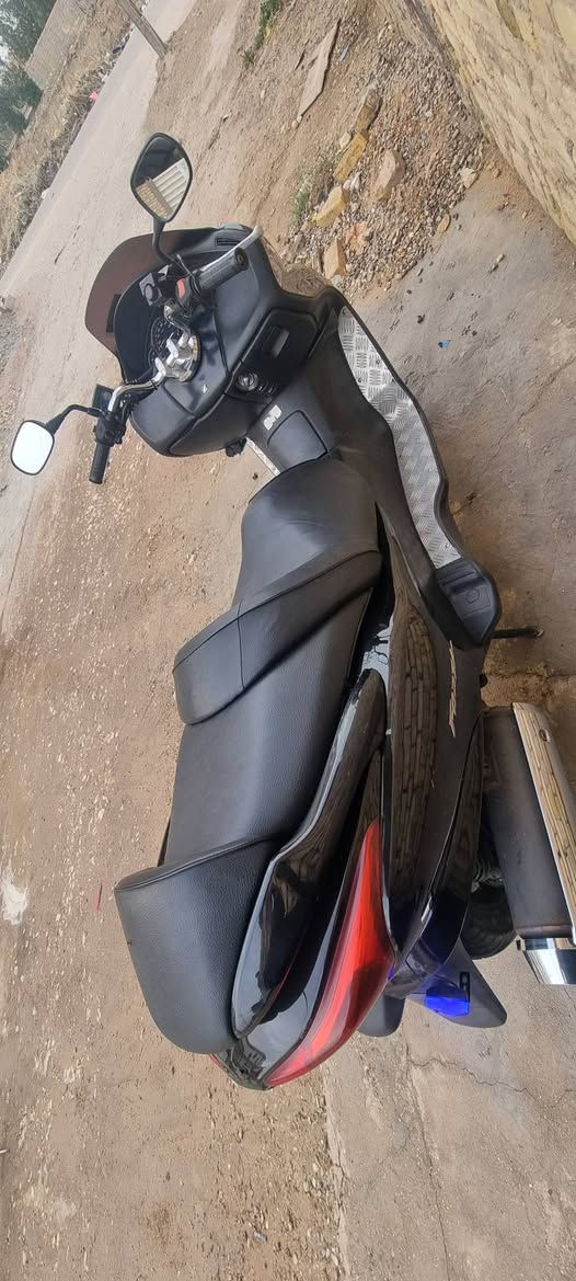 سلام عليكم دراجة فورزة صفر 8 للبيع الدراجة على وضع الشركة مكينه كلج جويتر دبلات لوك خير من الله العنوان الديوانية قضاء عفك للاستفسار على الرقم  ( *********** )
