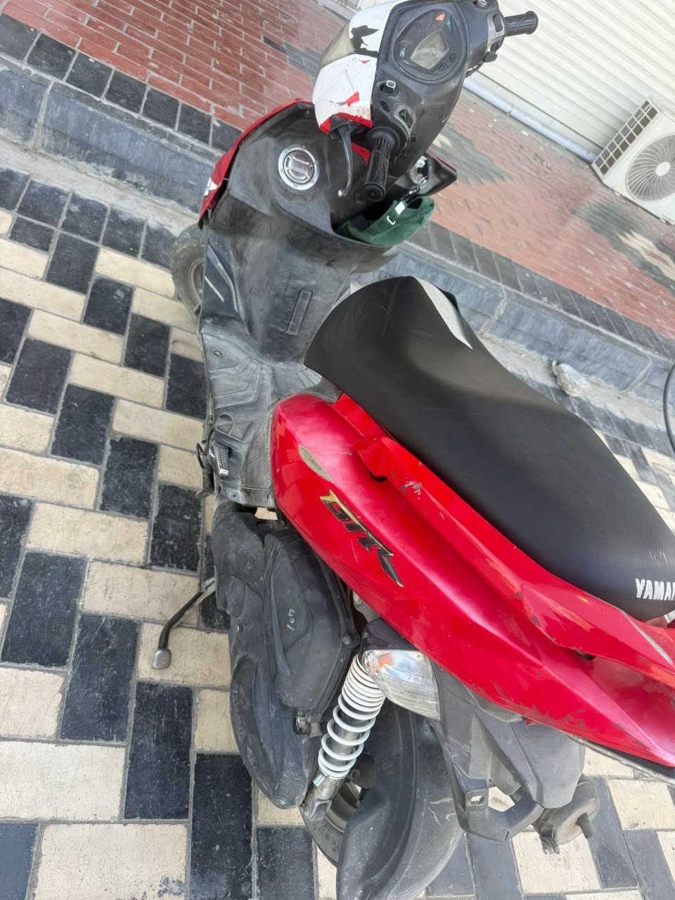 سلام عليكم دراجه جيتي ار للبيع دراجه تشتغل مكينه حلوه بيه نواقص السعر 550 مكاني بغداد جميله الرقم
***********
