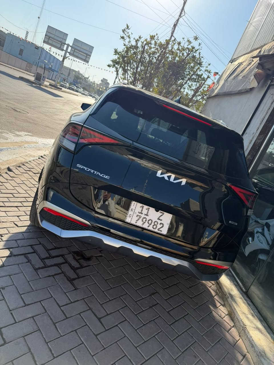 سلام عليكم
سبورتج 2025 امريكي هايبرد 
رقم بغداد
ماشيه 24
حادث جاملغ وباب تبديل فقط 
صوره مرفقه ويه الصور 
بغداد الاعظميه 
***********
السعر 23.700$ وبيه مجال بسيط حلوه وعليه بولش ونانو  مرتبه وحلو السياره بـــال؏ـــافـــيـــه على الياخذه
