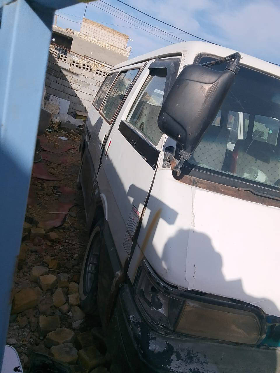 سلام عليكم كيه بستا موديل 1992 رقم احمر كير مكينه اكسن مكفوله دواخل نضيفه تخم تاير جديد السعر 25وبيه مجال الاستفسار انتصل ***********
