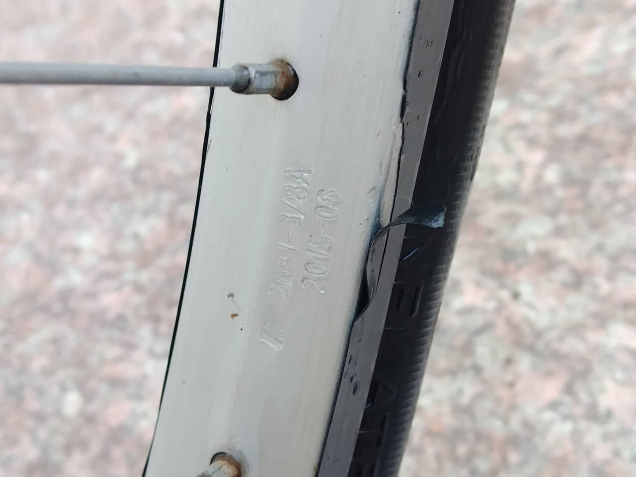 سلام عليكم بايسكل البيع حجم 26 بالة مديل 15 كفالةسعر 70 وبي مجال ***********
