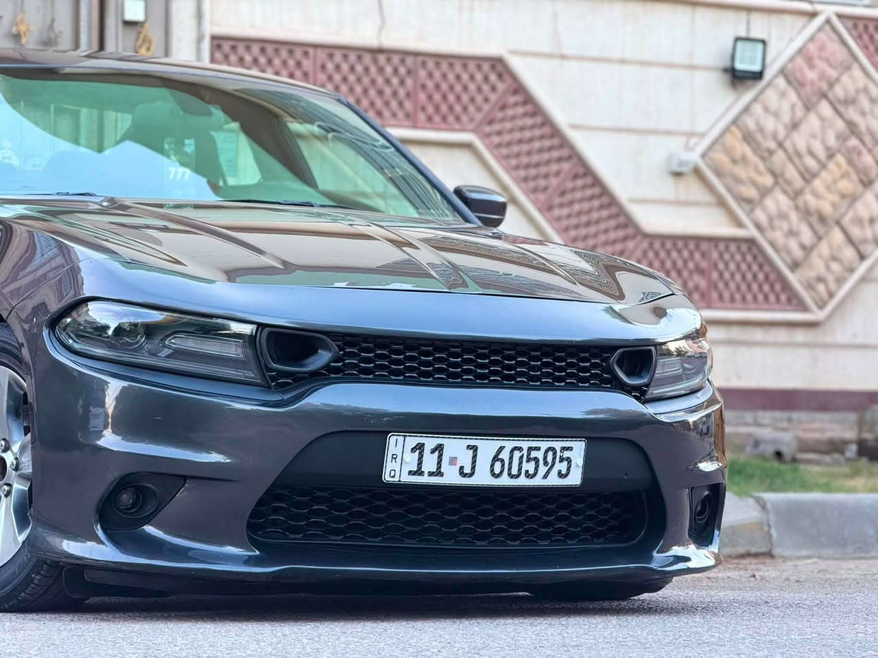 سلام عليكم البيع السعر 147هاتف ***********
جارجر مديل 2015وارد امريكي حادثه جاملغ وبنيد بدون داخل وبيه كلير باب السايق فقط شراط والباقي كفاله عامه ضربه وصبغ ومحرك وكير وحداديه وتبريد وتخم تاير خير من الله السياره كلش كلش جديده السياره ماشاءالله تخبل محرك 6اسلندر السيارة كل نقص مابيه شاشه جبيره  كامره رقمه بغداد دولي تحويل مباشر السعر 147وبيه مجال هاتف ***********
