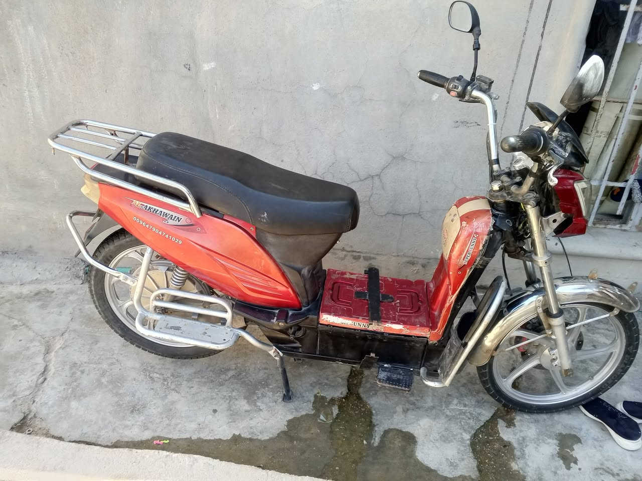 ✔️ شغال
✔️ بطاريات نص عمر 
✔️ لايت أمامي شغال
✔️ هورن شغال
✔️ شاحنه صليه
✔️شرط لفحص 
✔️ بريكات شغالة
✨ ***********

 مكاني شهداء 
💰 السعر: 250  وبي مجال
