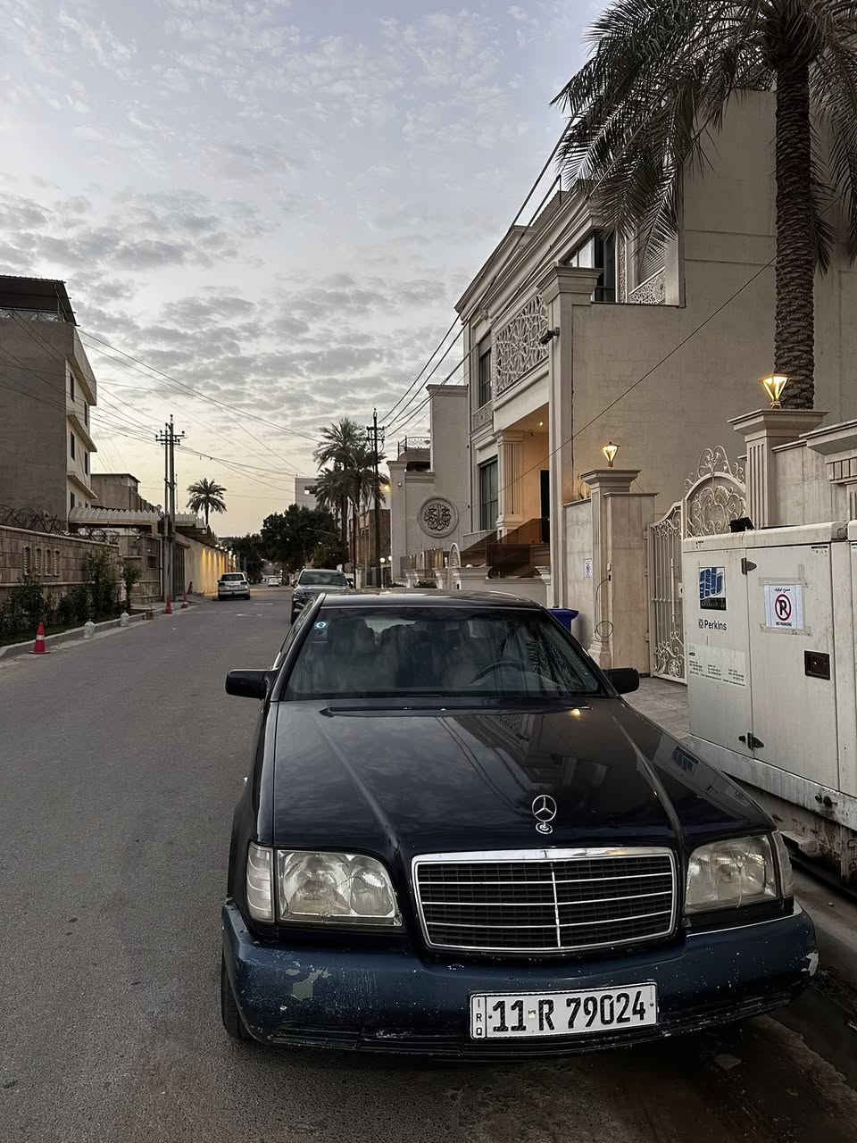 للبيع مارسدس شبح
سنوية ورق جدد  بأسم
السيارة كلها مصبوغه 
شادلها تخم تاير جديد 
محرك خراطيم اليوم طلع بيها صوت بالمحرك مال بكن 
السعر 52 وبيها مجال 
مكاني بغدا. حي الجهاد


**إذا كنت صاحب هذا الإعلان وتريد حذفه لأي سبب، رجاءا أرسل رسالة إلى الدعم الفني**