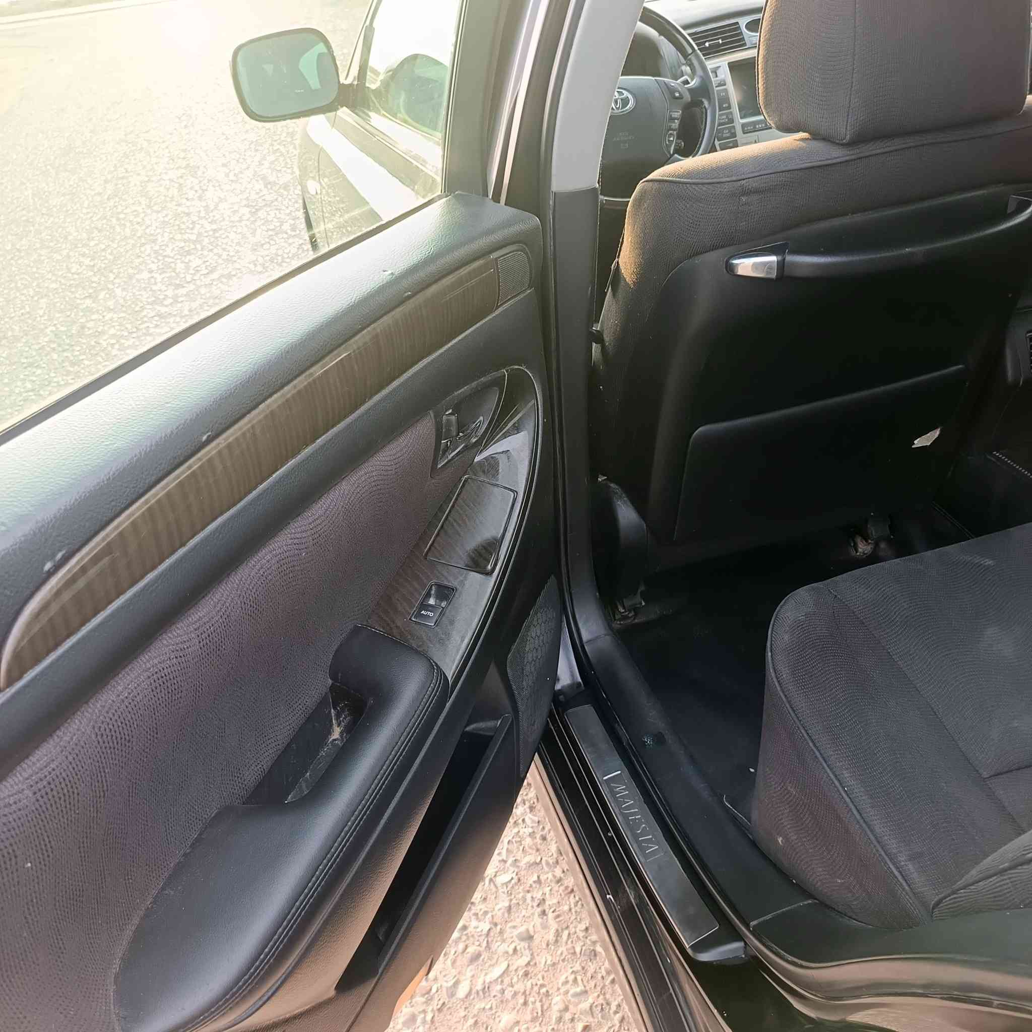 السلام عليكم  ماجستا ادوات ادوات حاويه موديل ٢٠٠٤مكينه 8V    السعر ٤٧ وبيها مجال قليلل 4دكم
المكان ذي قار 
‏‪***********‬‏
