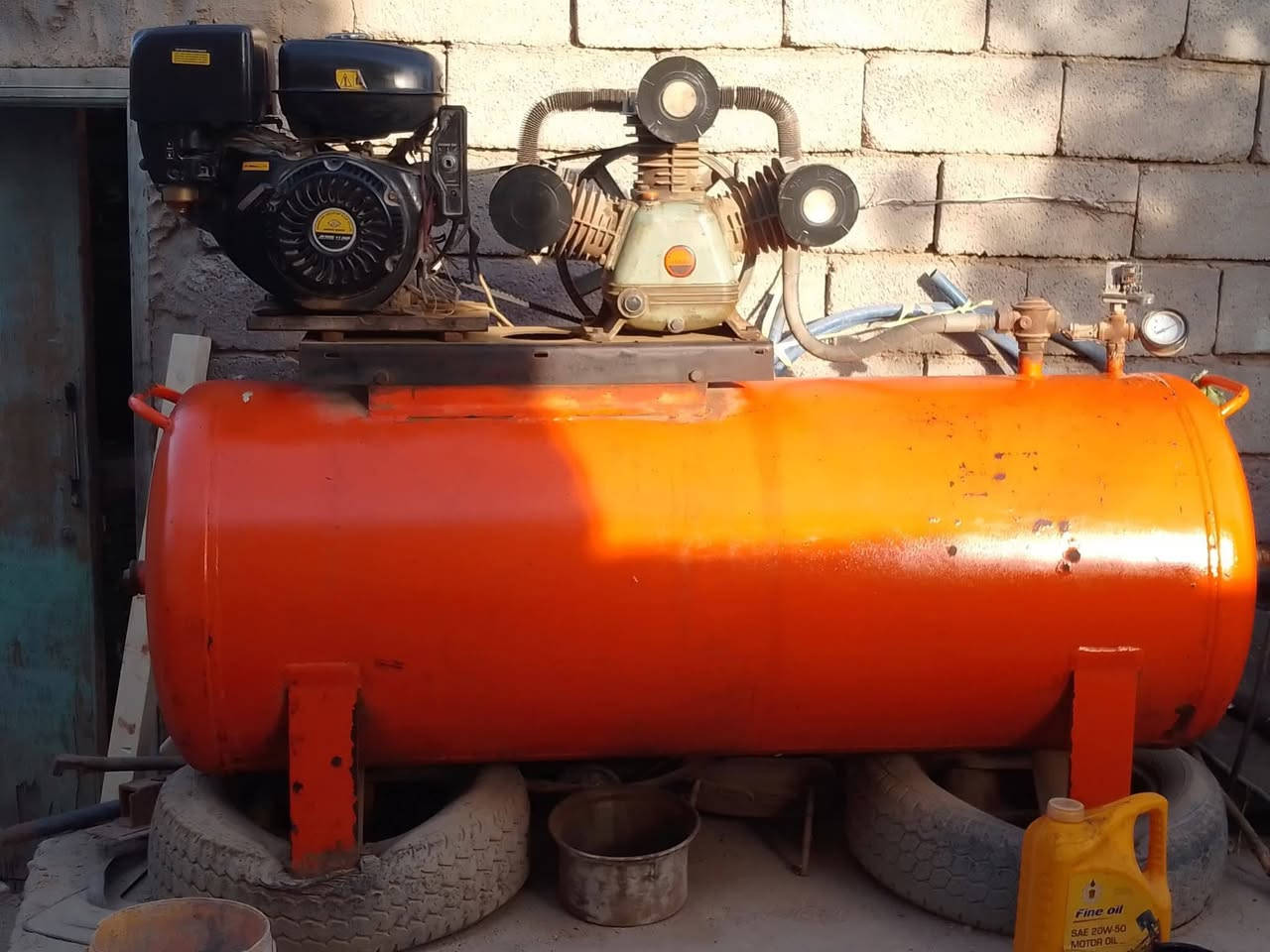 🔥 خزان هواء / كمبريسر SET تركي أصلي للبيع 🔥
✔️ صناعة تركية – شركة SET
✔️ سعة كبيرة 500 لتر
✔️ ضغط تشغيل 6.5 بار (يتحمل حتى 11 بار)
✔️ سماكة خزان قوية 5 ملم
✔️ فحص هيدروليكي + علامة CE
✔️ نظيف وجاهز للعمل
✔️ مناسب للورش، المصانع، والأعمال الصناعية
📍 سنة الصنع: 2012
💰 السعر: مليون دينار
📞 للاستفسار والاتصال: ***********
