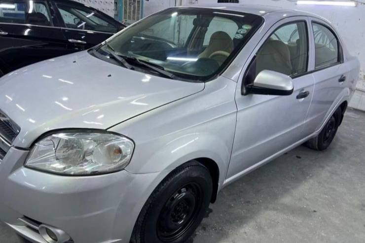 شۆفرلێت ئەڤیۆ   2009 گێر ئۆتۆماتیک 
ناو زەرد مەکینە گەورە   ، بێ کاڵبونەوە 
160 هەزاری هەقیقی رۆیشتوە
 زۆر پاک و بێ مەسرەفە 
، هیچ گڵۆپێکی ناو گێچی پێ نیە
 هەتا هی ئەقلیشی  ، ماڵی دۆستە 

سعر: لە کۆمێنت داوای بکە ڕاستەوخۆ بۆت دێت 🤖 

رەقەم و سەنەوی تەبعی نوێیە 
و یەک مانگی ماوە بەسەر بچێت 
٥  پارچەی  پەمپە بێ لێدران بەبێ ژۆرێ 

ژمارەی خاوەنەکەی 
*********** 
شوێن هەولێر
