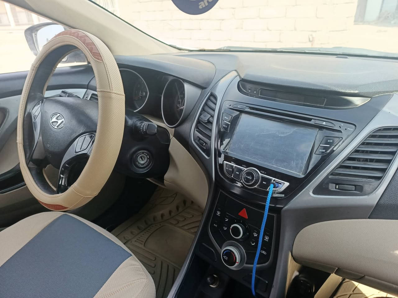 السلام عليكم النتره البيع موديل 16خليجي  فول موصفات اشاير جانبيه مكينه 1600خير من الله بيه الهلال صفحتين او دوس فقط  السعر 116اوبيه مجال رقمي ***********
