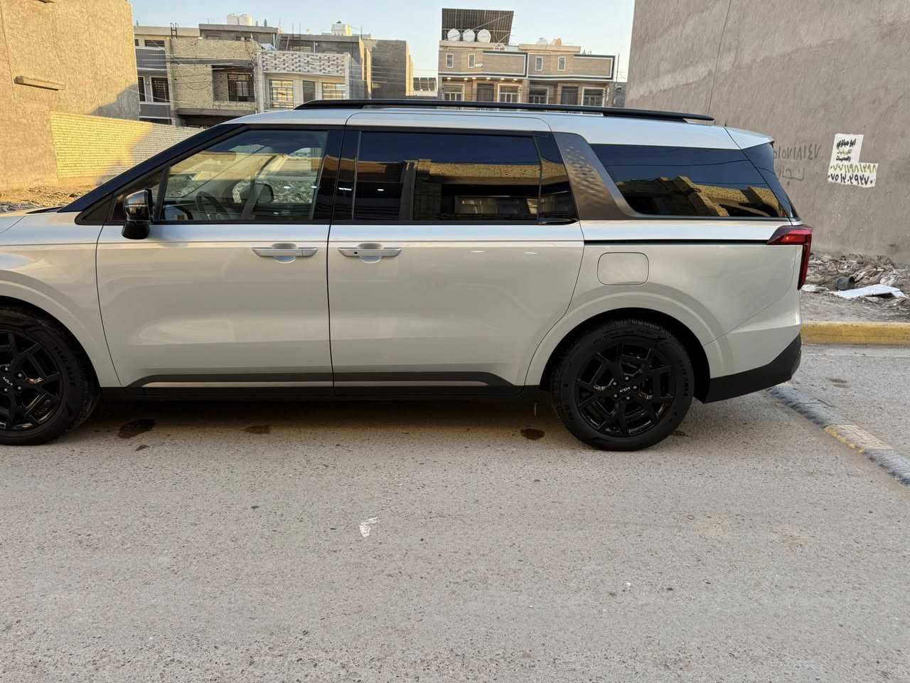 كيا كرنفال 2025 وارد امريكي  فول للأخير زيرو ماشيه 700 كيلو  حجم المكينه 6 سلندربدون ضرر تقرير سيول امطار تعمل وتسير 
سياره بحاله الوكاله بدون رقم بسمي مكان الساره بغداد 
سعر 310 وبيهه مجال ***********
