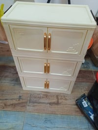 لوكر • خزانة