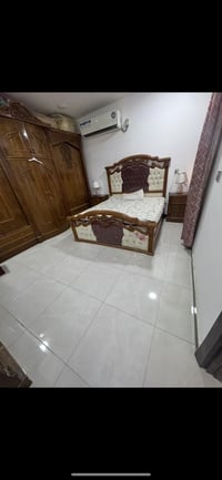 غرفه نجاره درجه اولى ونظيفه كلش سعرها مليون و٨٠٠ وبيها مجال   07809347...