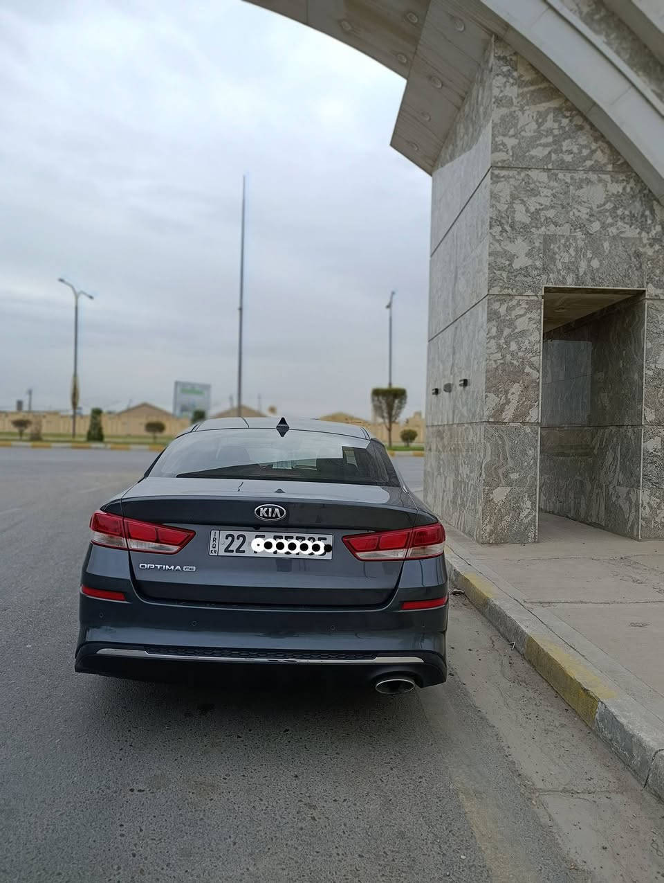 اوبتما 2020 أمريكي فئه FE
السيارة كلش نظيفه واي نقص مابيها  
 بيها قطعتين بنيد وجاملغ مبدل بلادي 
صدر خلفي امامي جديد 
تبريد تدفئه شغال
كهربائيات كلها شغاله 
محرك  4 سلندر 2400 GDI ماشية117ميل وقابل للزيادة 
مواصفات FE رادار حساسات تحكمات 
مثبت سرعة مانع اصطدام 
3 وضعيات قيادة  سبورت. ايكو. عادي 
ارقام اربيل جديد سنويه 27
 بسمي شرط التحويل بدون وكاله 
مكان السيارة الانبار. فلوجه 
السعر 150 ورقه وبيها مجال 

 ***********
***********
