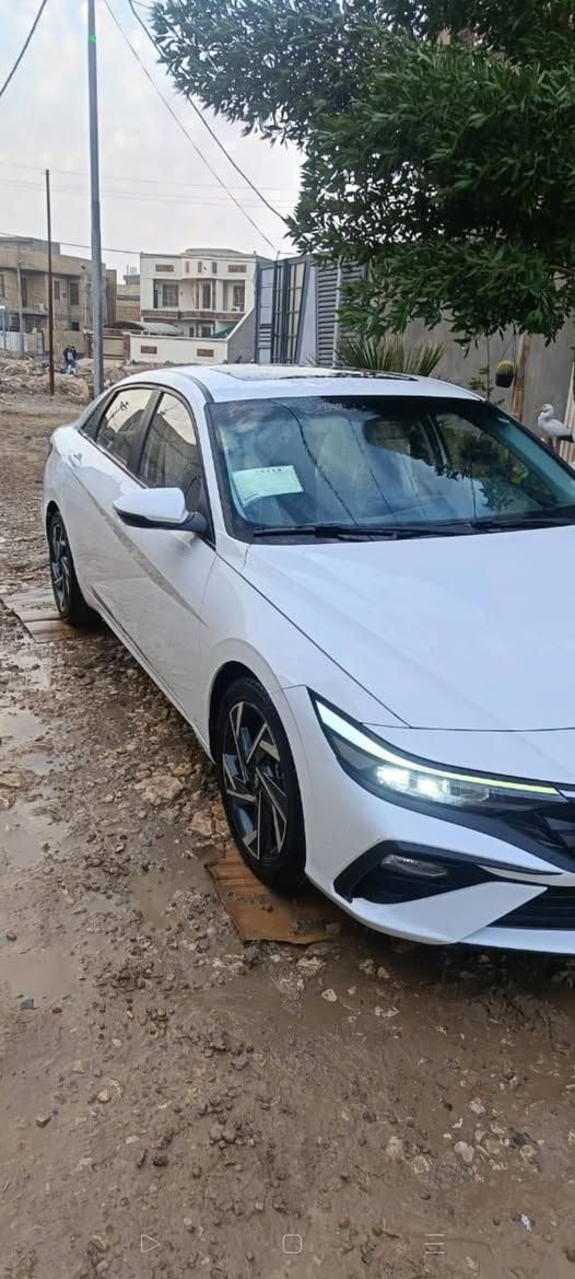 سلام عليكم 
النترة خليجي موديل 2024
ماشيه 32الف جديدة 
مكفولى كفالى عامه 
رقم اربيل جديدة وكاله عامه او تحويل بسم الشركه 
سعر 145 وبي مجال 
***********
