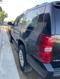 للبيع سيارة تاهو موديل 2011 بدون كص  السعر 85 وبيهة مجال مدينة الصدر  ...