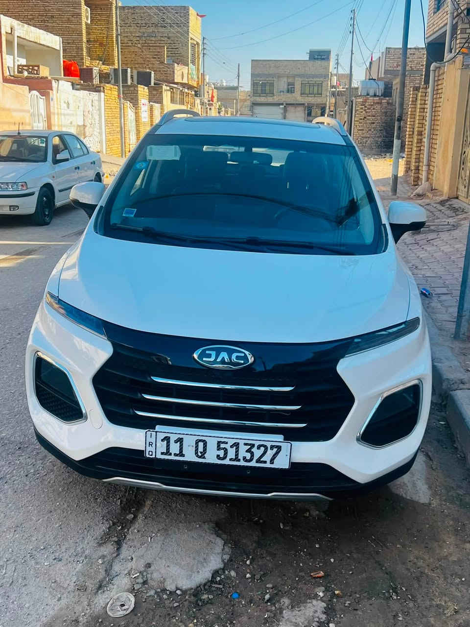 🚗 للبيع JAC JS3 موديل 2024 – فل أوبشن

🔹 السعر: 117 ورقة وبيها مجال
🔹 الممشى: 10,000 كم فقط
🔹 رقم بغداد
🔹 السنوية: لغاية 2030
🔹 السيارة باسمي وجاهزة لنقل الملكية
🔹 مكفولة من الوكالة
🔹 بحالة الزيرو، لا تحتاج أي صرف، جاهزة للفحص في أي مكان.

المواصفات:
✅ محرك 1.6 لتر اقتصادي
✅ قير أوتوماتيك CVT
✅ فتحة سقف
✅ مقاعد جلد
✅ شاشة لمس كبيرة
✅ دعم Apple CarPlay وAndroid Auto
✅ كاميرا 360 درجة
✅ حساسات أمامية وخلفية
✅ تشغيل بصمة (Push Start)
✅ دخول ذكي بدون مفتاح (Smart Key)
✅ مثبت سرعة
✅ مقود متعدد الوظائف
✅ نظام الثبات الإلكتروني (ESP)
✅ مساعد صعود المرتفعات
✅ جنوط ألمنيوم
✅ إضاءة LED
✅ مكيف ممتاز واستهلاك وقود اقتصادي

السيارة استخدام شخصي، نظيفة جداً من الداخل والخارج، ولم تتعرض لحوادث، والمحرك والجير والشاصي بحالة ممتازة،

📍 الموقع: بغداد

📞 للاستفسار: ***********
