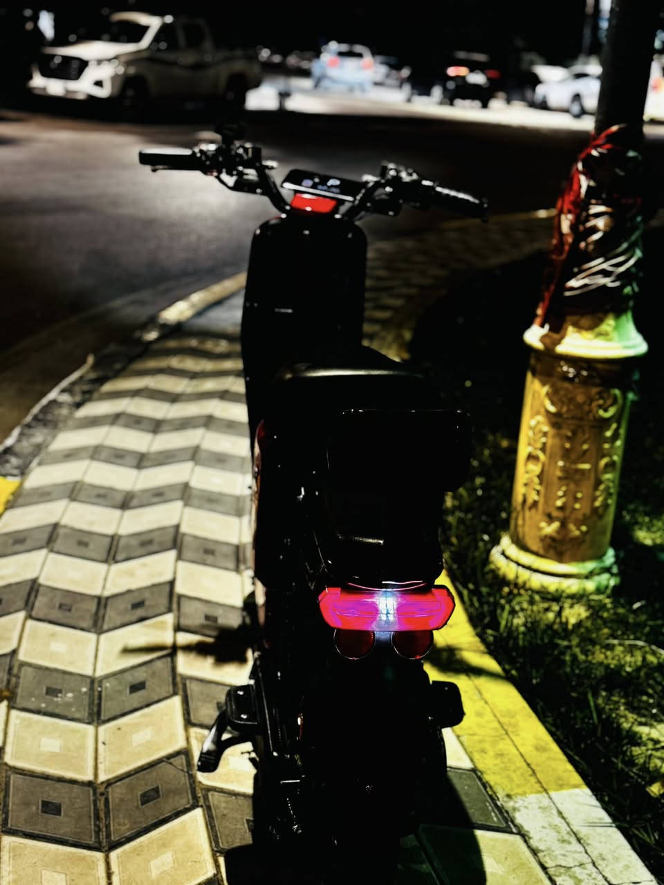 دراجه شحن R10موديل2025فول مواصفات بطاريات
عدد 5اصليه
نظام Rرجوع الى الخلف |
شاشه دجتل نظام الحديث مو القديم 
٧ تحديد اعطال 3سرع
بريكات هيدروليك قويه جداا
السرعه القصوى V7OKM
ملف 1200V زنونLED لايت
اشاير امامي خلفي
دبلات 2امامي هايدروليك 
السعر 470 بي مجال بايسكل نضيف
***********
