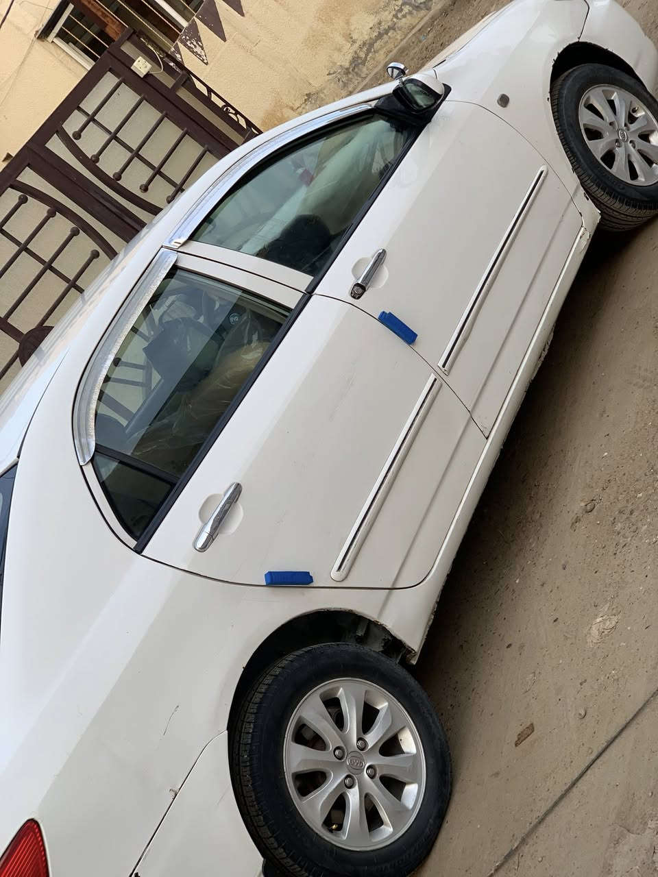 سلام عليكم بي واي دي مديل 12خبر من الله صدر جديد شاشه تغليف كشنات  بيه فقط جاملغ مبدل اليمنه فقط محركه بلادي لانسر مكاني كميره قرب جزيره سياحيه وقتي فقط من ساعه 6صبح متواجد إلى 5عصر رقمي ***********سعر 65 بيه مجال بسيط
