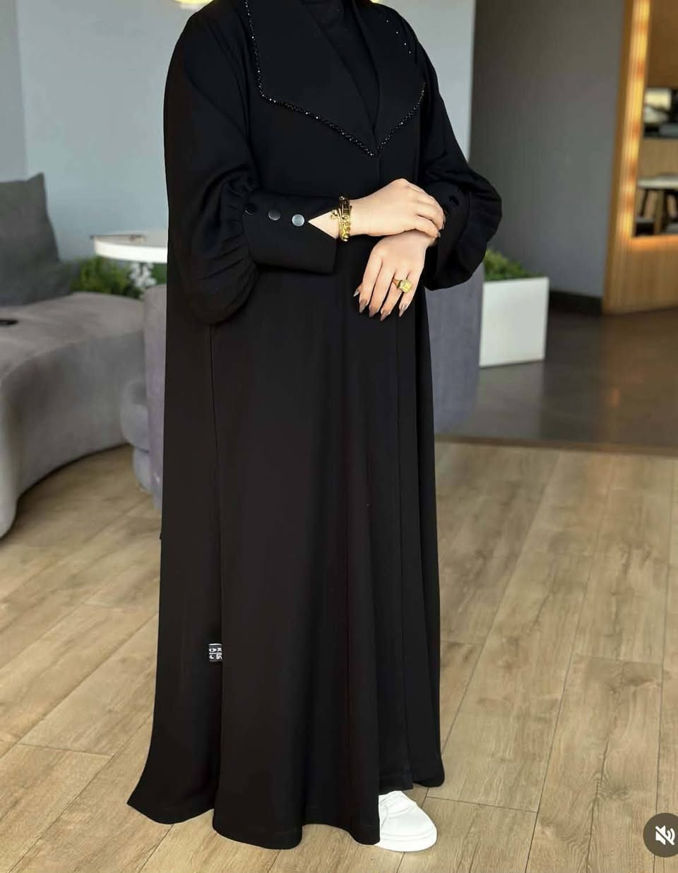 عباي تطريز + شالها  ب55 الف
قماش كويتي ✔️ 
خامة حبر الفرسان 
صُنعت خصيصاً لكِ لتناسب أناقتك 
مقاسات 1~2~3~4~5~6 
من وزن 50 لغاية 100


**إذا كنت صاحب هذا الإعلان وتريد حذفه لأي سبب، رجاءا أرسل رسالة إلى الدعم الفني**