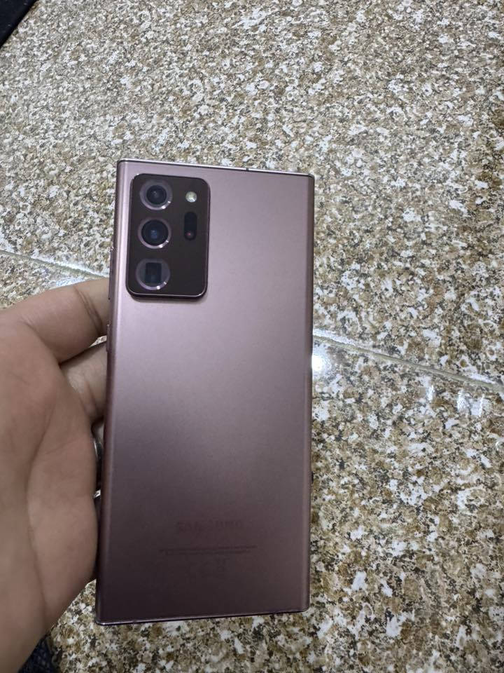 السلام عليكم سامسونك نوت 20 الترا ذاكره 256 نضافه عاليه جدا السعر 350 بدون ملحقات مكاني انبار فلوجه وعندي توصيل لكل محافضات العراق الشراي يتصل ***********
