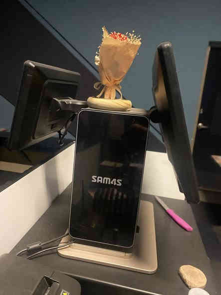 كاشير دبل شاشه كوري اصلي  نظام الوافي 500 الف  كامل مع الطابعه وصندوق نقود 
***********
