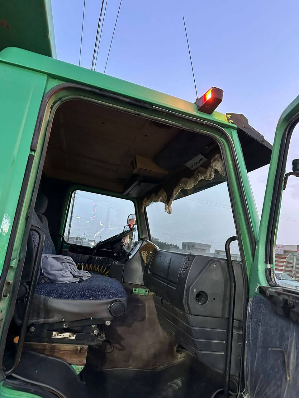 السلام عليكم

أسكانيه تك موديل 91 رقم فحص صلاح الدين
حجم محرك 3 كورات گير 5 نمر

العنوان صلاح الدين بيجي 
رقم الهاتف
***********
***********
***********
