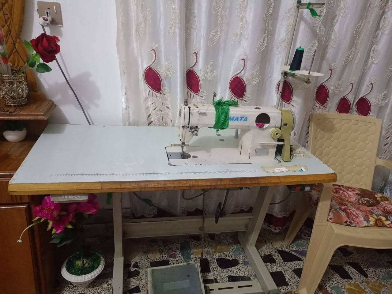 السلام عليكم ورحمة الله وبركاته مكينه نوع يوماته نضافه 90 بل ميه مكينه خير من الله مكان واسط قضاء الحي السعر 200 وبيه مجال للاستفسار الاتصال على الرقم ***********
