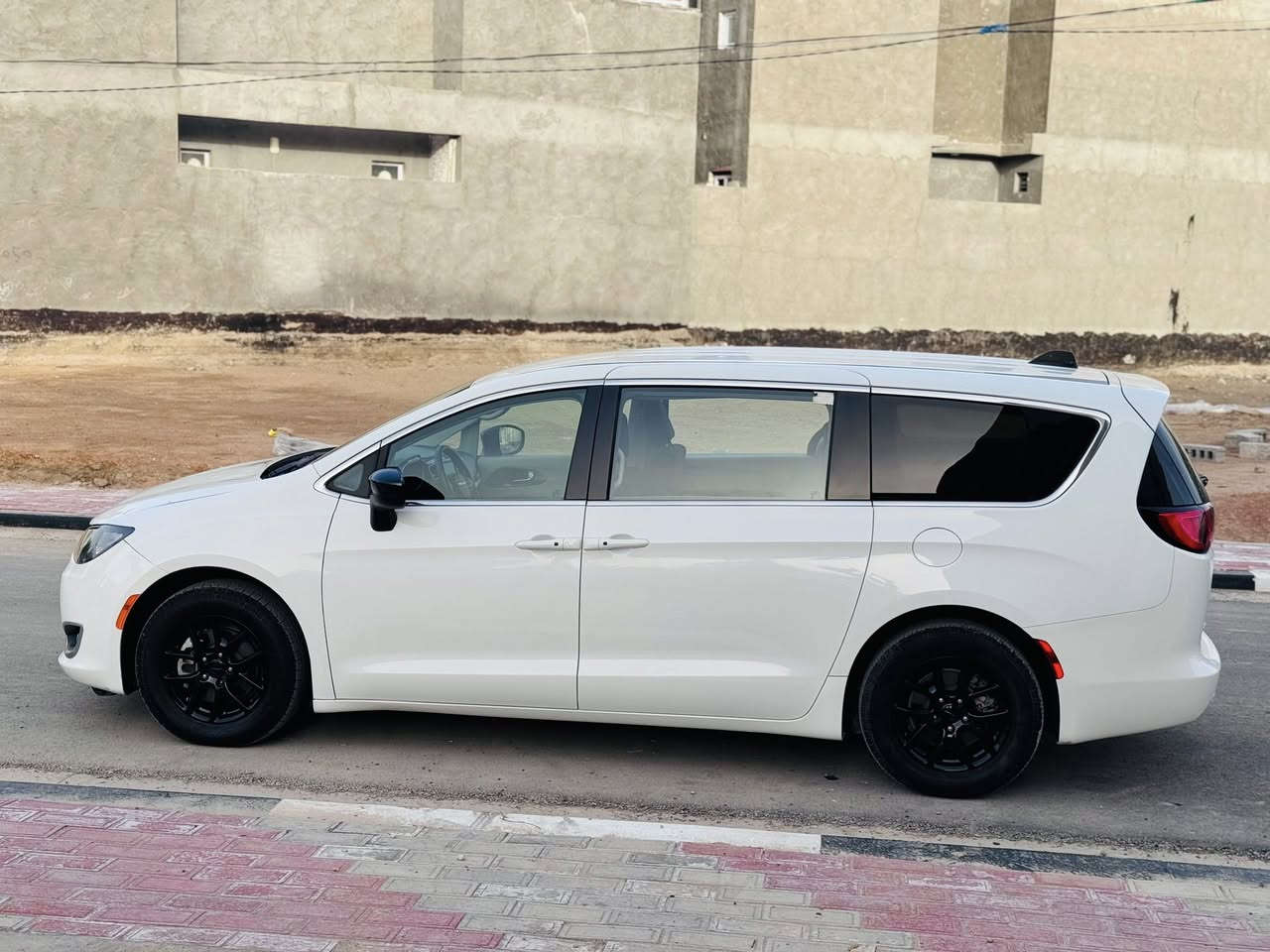 <<<<<<{{بيع او مراوس}}>>>>>>
كلايسلر باسفيكا فيوجر 2023
الضرر واضح ب الصور مقدمة البنيد فقط
سونارها ب المنشور ماشية 68 الف 
رقم اربيل تحويل او وكالة رقم دولي 
السيارة حيل جديدة وجاهزة من كل النواحي
رقم الشاصي ب المنشور مكينة 6 سلندر 
مكينة گير شواصي كفالة من الصبغ 
سيارة عائلية سبعة راكب نص مواصفات
بيبان وصندوق السيارة كهرباء بصمة شاشة
كامرة تحكمات كير ماوس سايد بريك بصمة
وبعد بيها مواصفات ترايها يخبل وجديدة حيل
مكان السيارة كربلاء 
السعر 217 جوه السوگ بالعافية ع الياخذها
للاستفسار ***********
