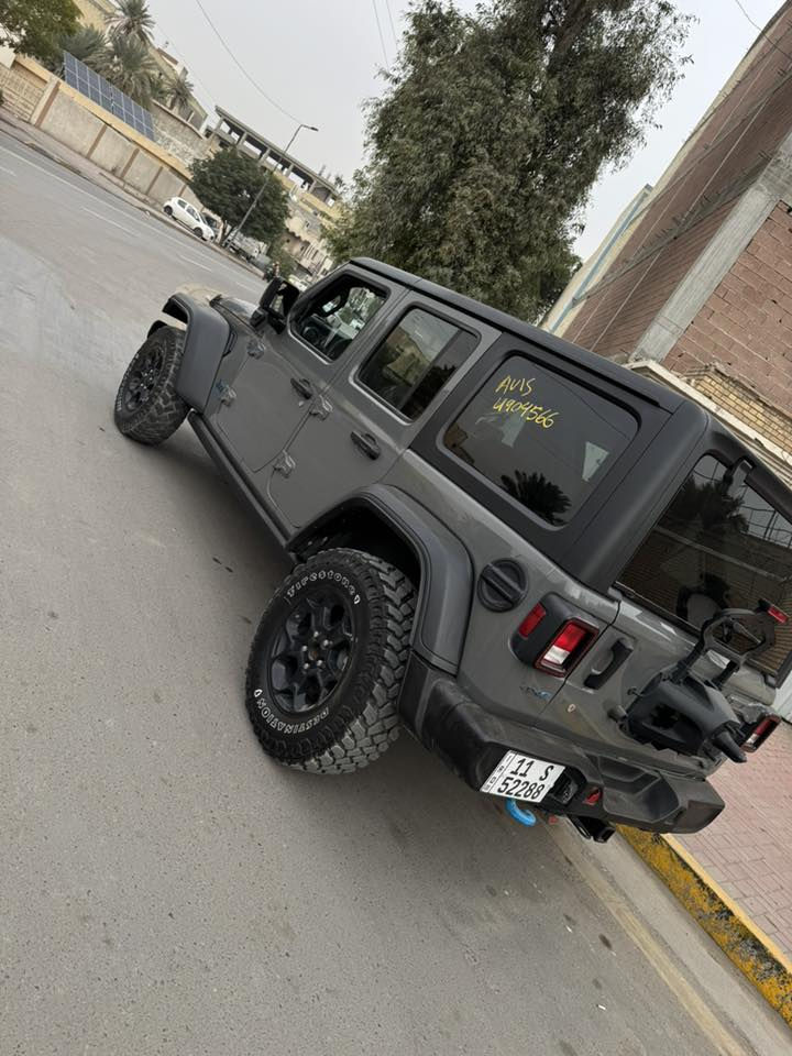 السلام عليكم جيب رانكلر 4Xe 2023  لون مميز سمنتي السعر 30000$
 بچم كبس سياره جدا نضيفه دخول جديد

‏Jeep Wrangler 4Xe 2023 2.0L 4

حجم المكينه : 2000 تيربو + هايبرد + هجين شحن خارجي
المسافه المقطوعه : 35000       
                       السياره حادث بسيط جدا فقط تبديل باب الصندوق 
                  

#المواصفات 
1.قماره تتفصخ اصير كشف
2.بصمه 
3.لوكير
4.كشافات 
5.شحن خارجي
6. شاشه
7.بيها سستم صوت 
السعر 30000$ وبيها مجال 

للاستفسار الاتصال على الرقم

***********
