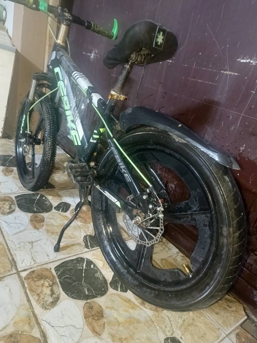 بايسكل للبيع حجم 20سعر ٥٠بي مجال مكان كركوك
***********
