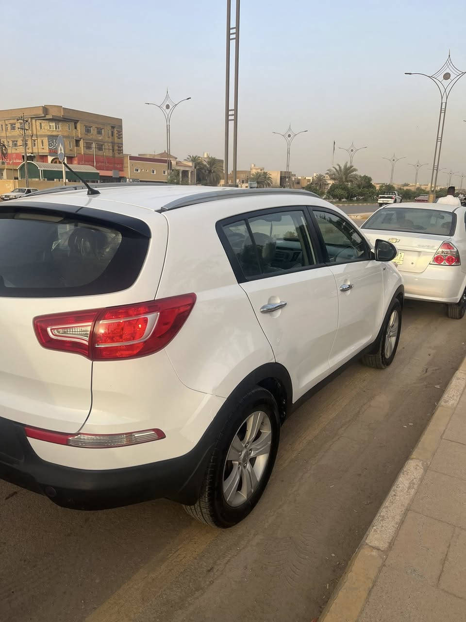 السلام عليكم كيا سبورتج٢٠١٣ خليجي  ماشيه ١٥٩ ألف مكينه ٢٤٠٠ دوش بيها خشم الجاملغ صبغ فقط حره ذي قار بسمي مداور ثاني يوم حداده تبريد ثلج محرك كفال بدي كفاله السياره جديده  كلها عله لابلاد السعر ١٢٨ بيها مجال بسيط مكان السياره الناصريه مركز ***********
