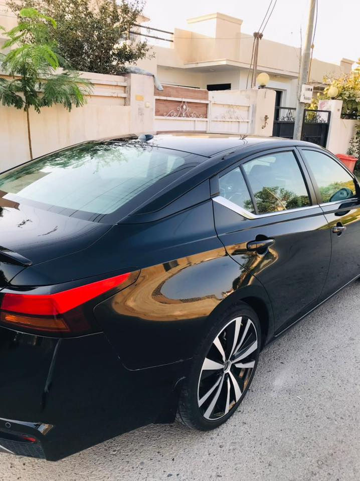 التيما 2022 أربيل بيها أربع قطع صبغ كير محرك مكفول السيارة نظيفه كلش بيع سريع بدون مرواس مكان السياره أربيل  السعر نار نار 125 والله بلاش بيع فقط *********** ***********
