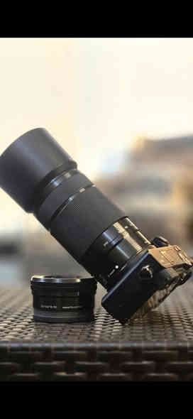 للبيع عدسة Sony 55-210mm أصلية 🔥
عدسة بحالة نظيفة كلش، ما بيها لا خبطة ولا عيب.
استخدام خفيف ومحافظ عليها مثل الجديدة.
مناسبة للتصوير البعيد، البورتريت، والڤيديو… وتشتغل على كل كاميرات Sony 
✨ مواصفاتها:

زوم 55-210 ممتاز للّقطات البعيدة

تثبيت صورة OSS

فوكس ناعم ومرتب
عزل 

العدسة خفيفة ومثالية للسفر

للمهتم يتواصل وياي عالخاص 🌟
***********
