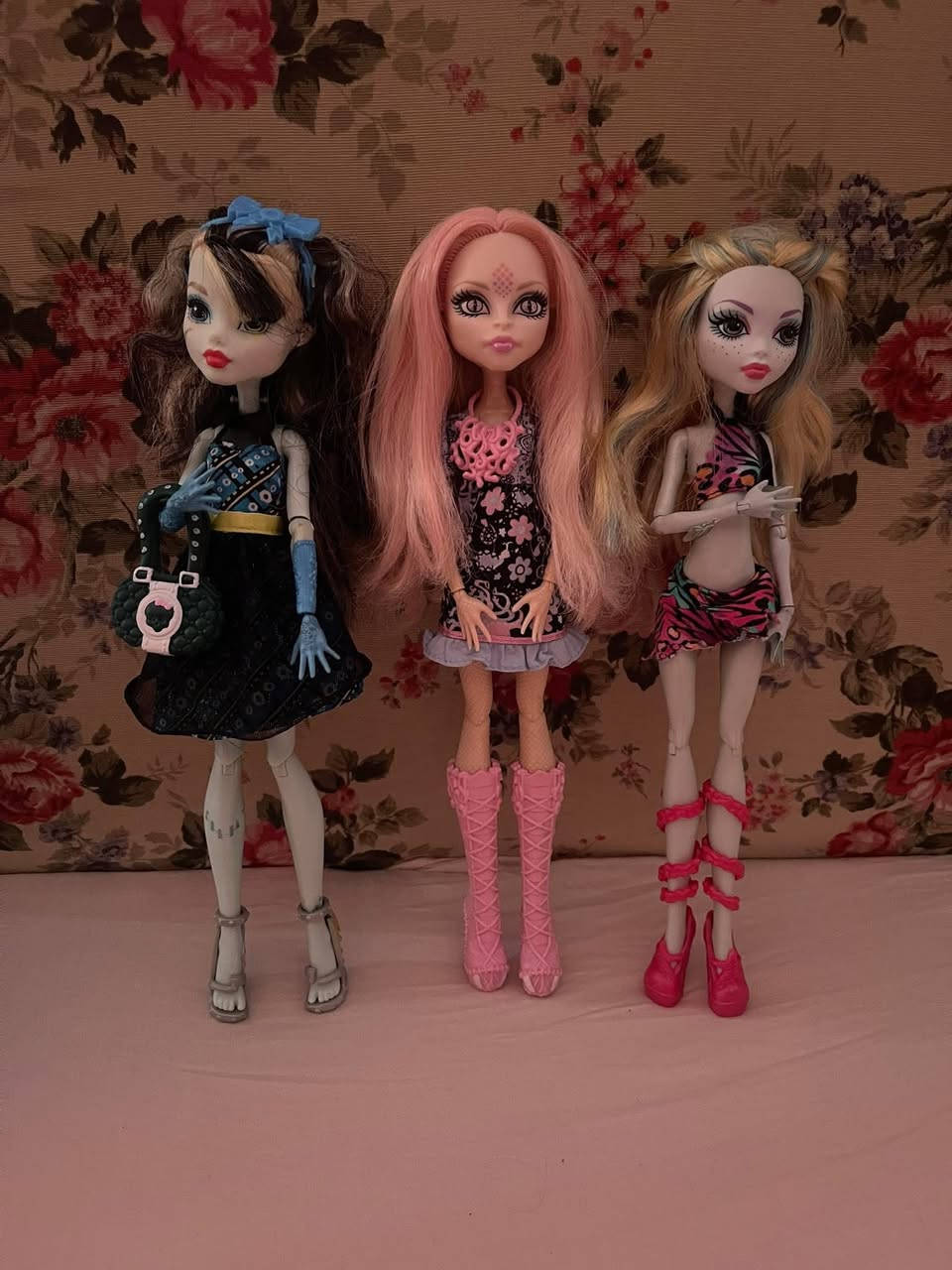 مونستر هاي جيل اول للبيع باسعار مناسبه


**إذا كنت صاحب هذا الإعلان وتريد حذفه لأي سبب، رجاءا أرسل رسالة إلى الدعم الفني**