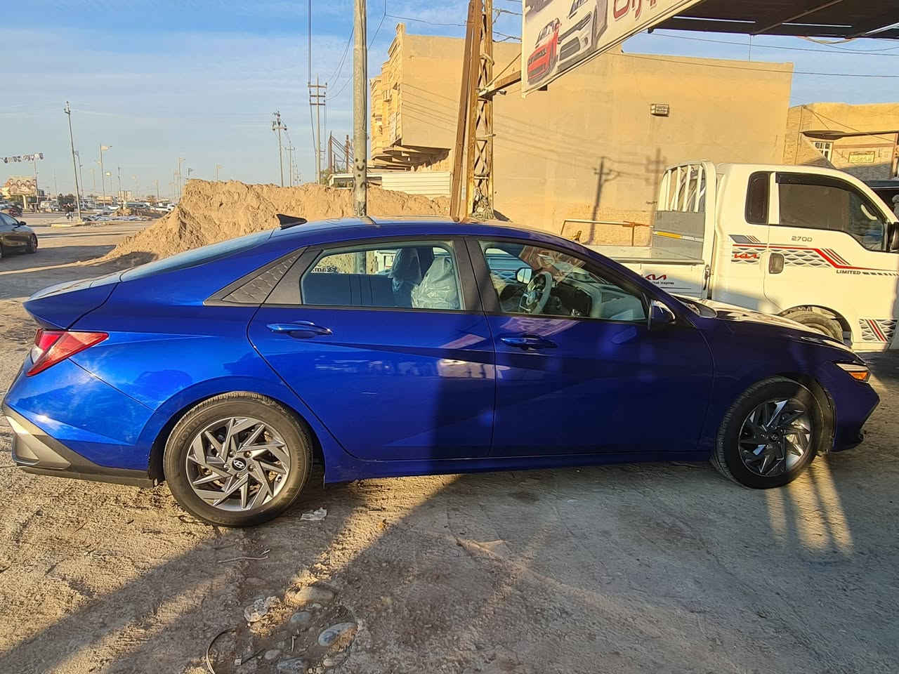 السلام عليكم الانتره موديل 2024 للبيع سياره جديده كلش امنت الله سياره ب اسمي حره تحويل ثاني يوم ضرره كلش حلو لا لغد لا شاصي سياره مواصفاتهه كلش حلوه  فول مواصفات ما عده الفتحه مواصفاتهه رادار امامي خلفي جانبي سياره بيه ترحيب وبصمه بل ابواب تحكم ستيرن تثبيت سرعه تحديد مسار فتح جنطه الخلفيه عند القتراب كامره خلفيه تشغيل عن بعد   مصار فتره من رقمته سياره مماشيه هواي شاشه لمس عداد الكتروني تبريد وتدفئه خير من الله لد متغير الالوان بل دشبول توقف السياره عندد القتراب والسياره بعد بيه مواصفات اكثر بعد سعر السياره 170وبيه مجال راسلني ودزلك صور حادثه رقمي ***********8
***********
