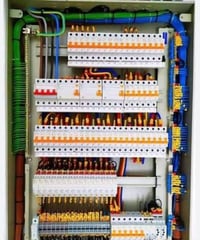موسس كهربايات وتشطيب للتواصل الاتصال ع الرقم 07826809689