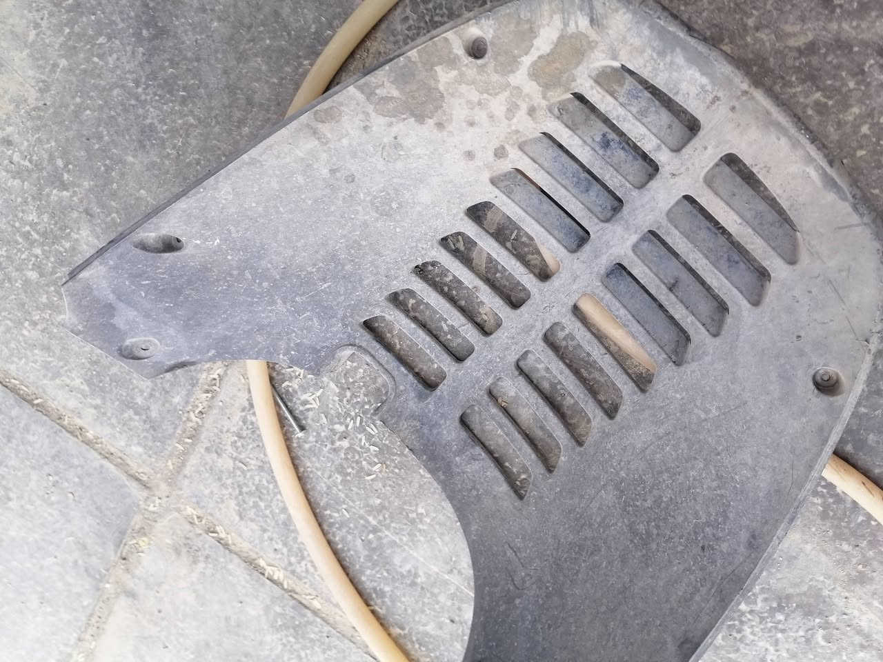 السلام عليكم قطع غيار فورزه صفر 10كل غراضه موجود***********
