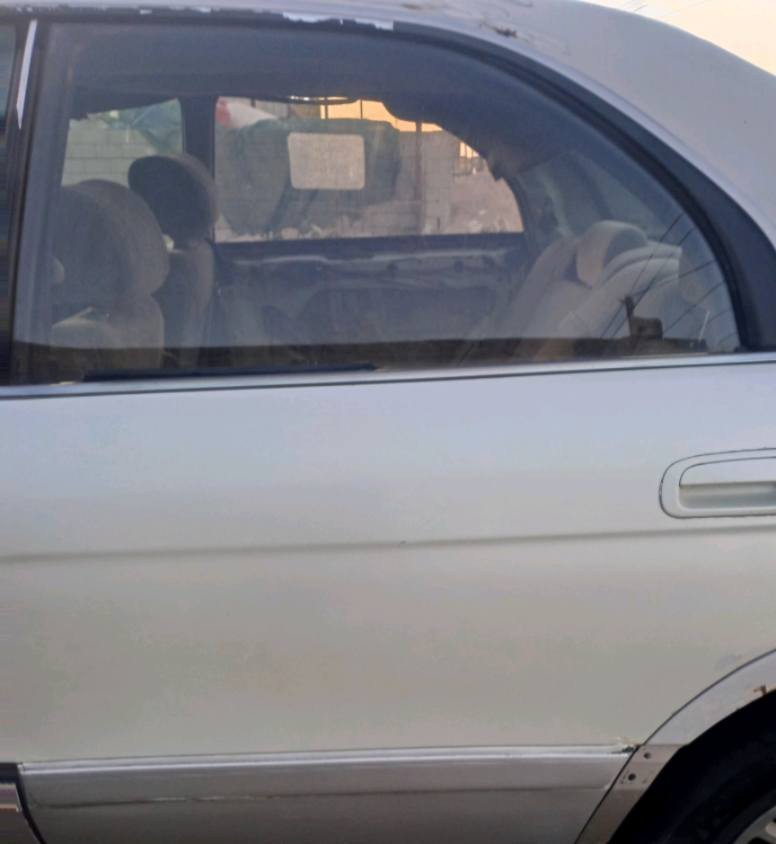 البيع 4 بيبان جدد مال بطه منتصل شتريتهن مال حاويه سعر 20 لف ***********
