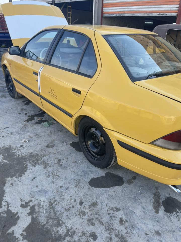 سلام عليكم سمند ١١ مكينه كير شرط اترايك وين ما اتريد السياره جاهزه  حداديه قبل اربع تيام شديتها تخم تاير مابيها كل نقص كبل للشارع من كلشي لا تبديل ولا ضربه بيها تكحيلات لادوس ولا هلالات معمرات السياره مال جني رقم بغداد مصفره هيئه وغرامات تحويل ثاني يوم مكان السياره الشعب 
عارضها ٣٩ وبيها مجال بسيط رقم الهاتف ***********
